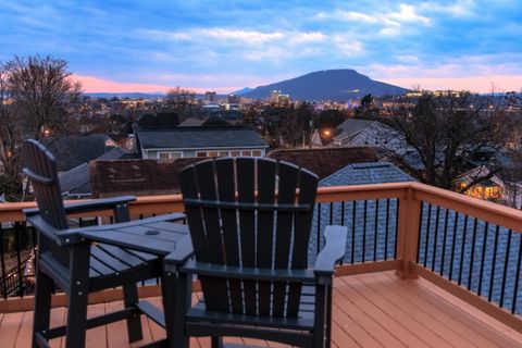 Photo of 512 Tucker Street, Chattanooga, TN 37405 (MLS # 1525318)