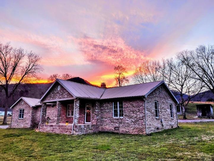 525 Shady Grove Road, Sequatchie, Tennessee image 3
