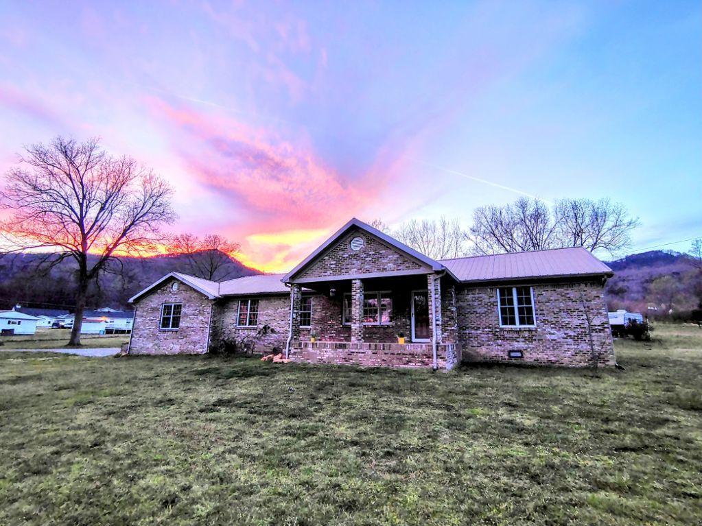 525 Shady Grove Road, Sequatchie, Tennessee image 4