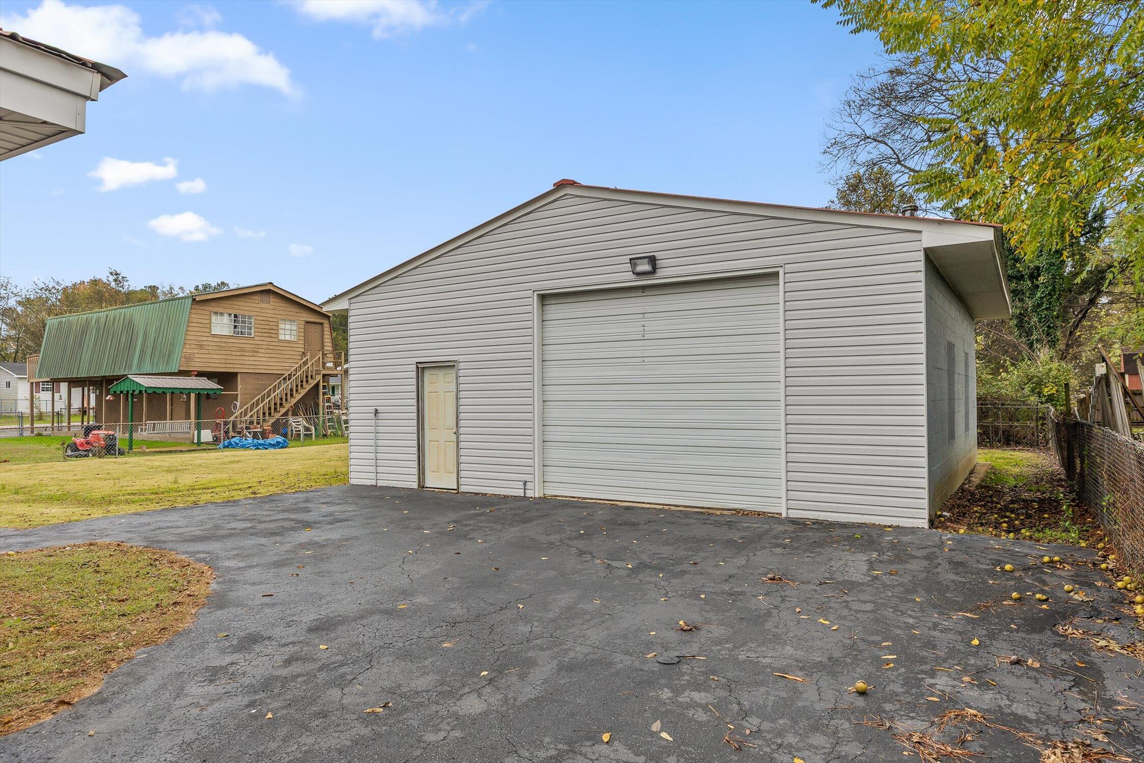 Rossville, Georgia 30741, United States, 3 Bedrooms Bedrooms, ,2 BathroomsBathrooms,Residential,Active,238463