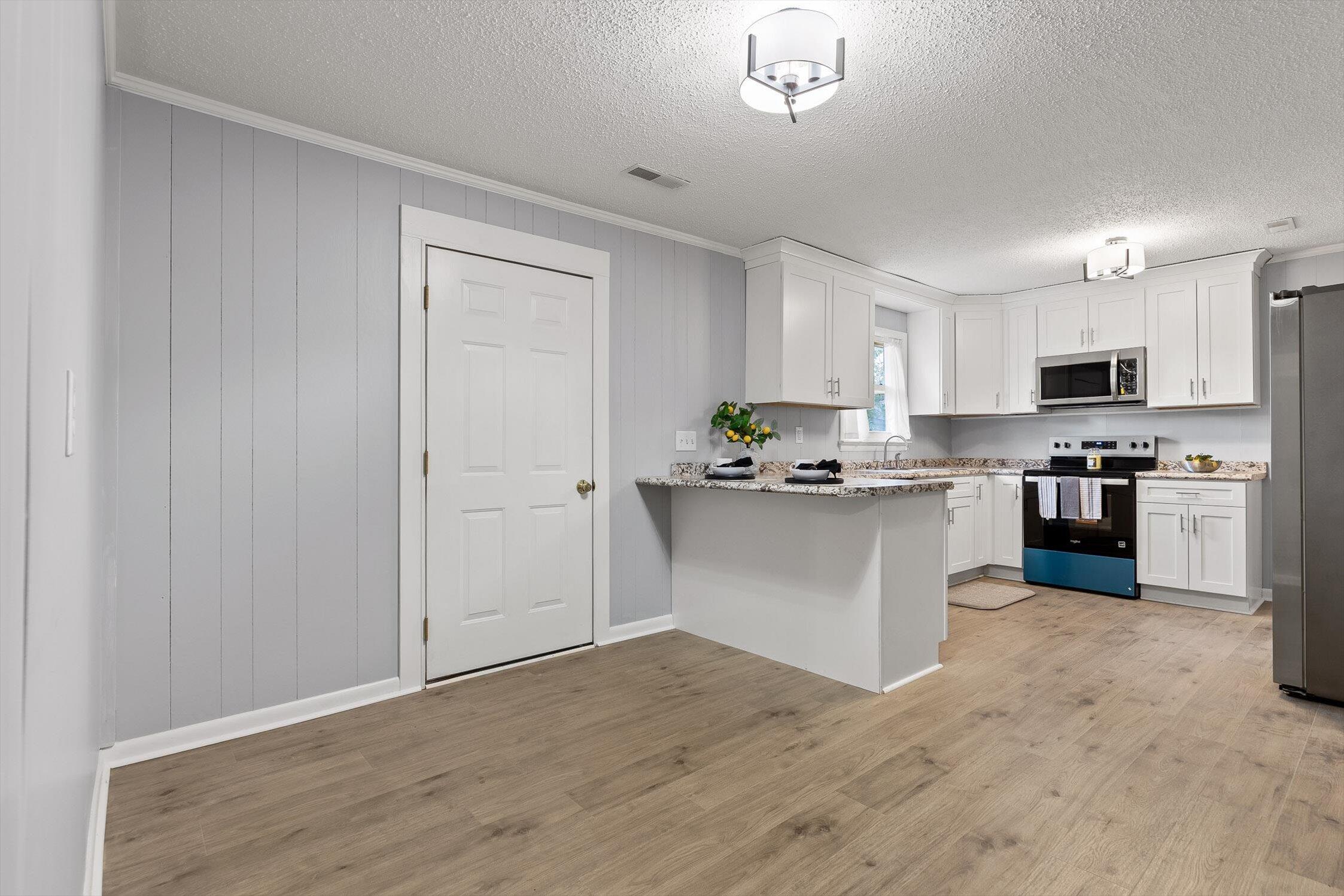 Rossville, Georgia 30741, United States, 3 Bedrooms Bedrooms, ,2 BathroomsBathrooms,Residential,Active,238463