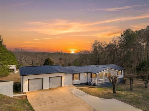 Homes For Sale - 8635 Brenda Drive<br/> Harrison, TN 37341