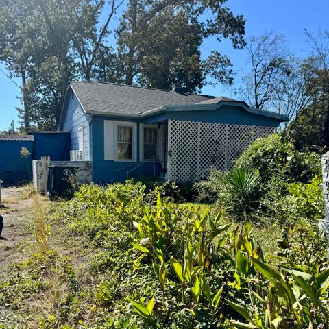 Photo of 4290 Spriggs Street, Chattanooga, TN 37412 (MLS # 1522304)