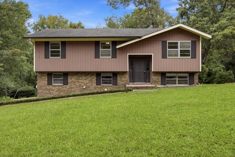 Photo of 1032 Hillcrest Road, Hixson, TN 37343 (MLS # 1541673)