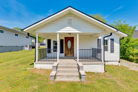 Homes For Sale - 37 Myrtle Avenue<br/> Chattanooga, TN 37419