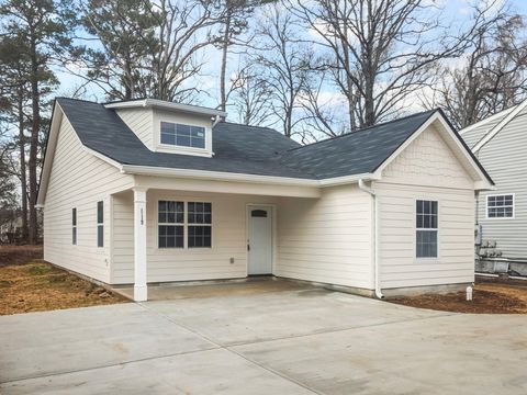 Photo of 119 N Moore North Road, Chattanooga, TN 37411 (MLS # 1528927)