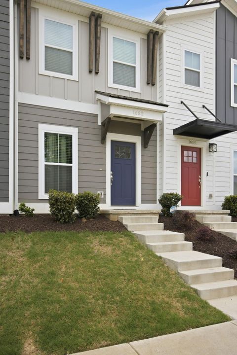 Photo of 1682 S Watkins Street, Chattanooga, TN 37404 (MLS # 1532957)