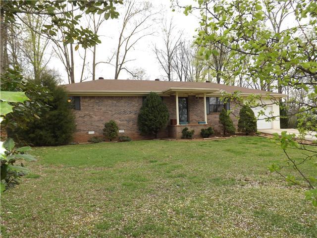 306 Lori Ln