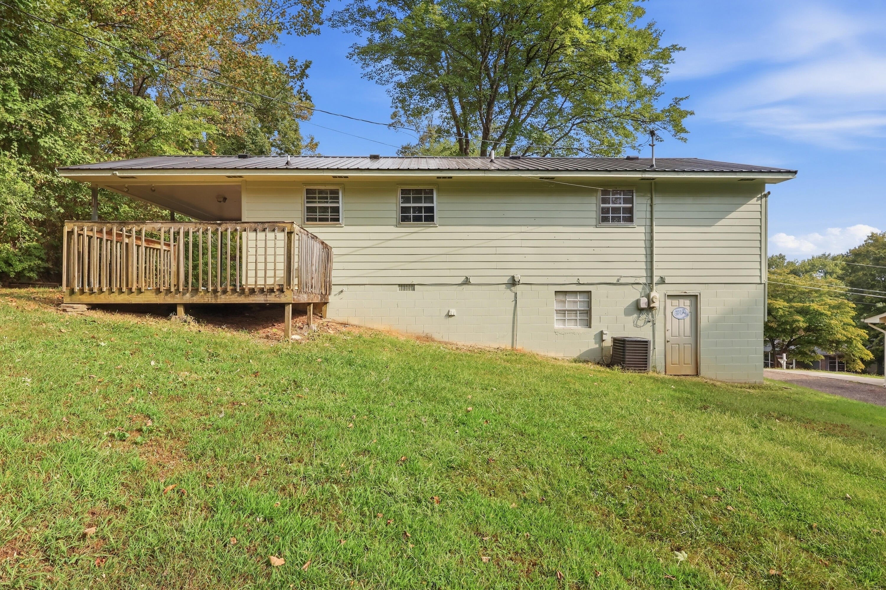 1333 Fernwood Drive