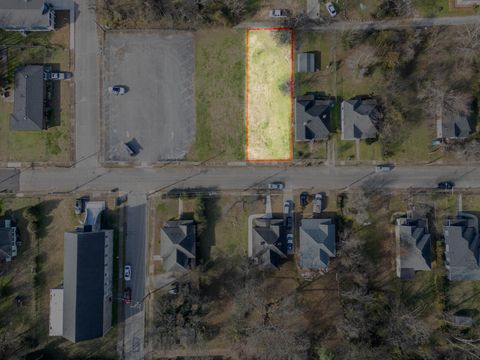 Photo of 4021 Highland Avenue, Chattanooga, TN 37410 (MLS # 1527932)