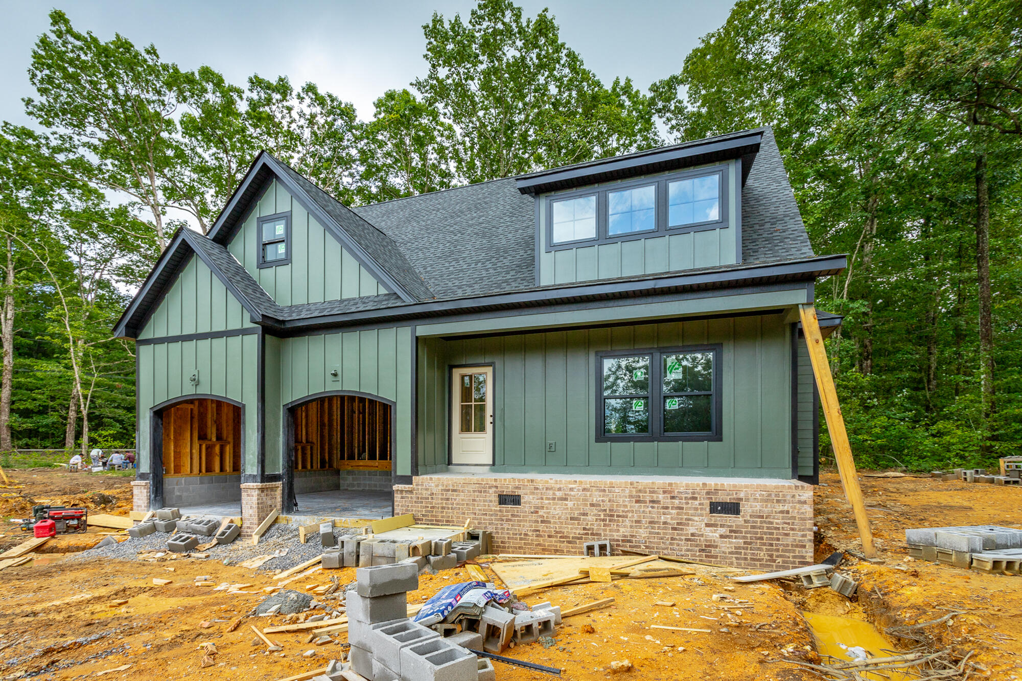 7911 Hixson Springs Road