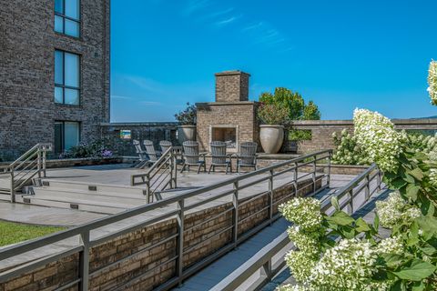 Tiny photo for 200 Manufacturers Road, Chattanooga, TN 37405 (MLS # 1528386)