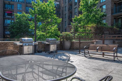 Tiny photo for 200 Manufacturers Road, Chattanooga, TN 37405 (MLS # 1528386)