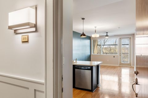 Photo of 200 Manufacturers Road, Chattanooga, TN 37405 (MLS # 1528386)