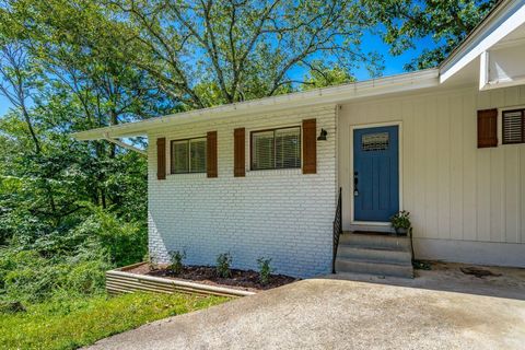 Photo of 506 Bitsy Lane, Chattanooga, TN 37415 (MLS # 1520166)
