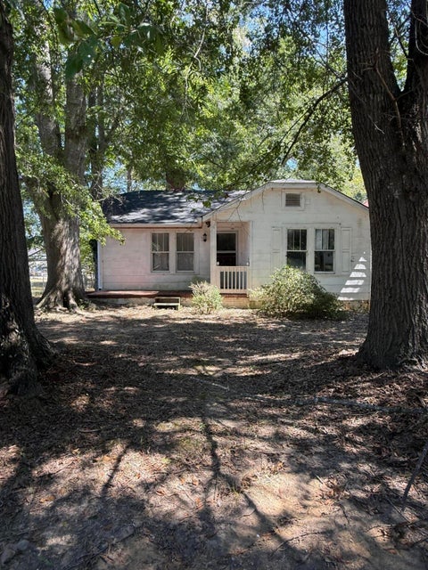 Photo of 403 S Cherokee Street, LaFayette, GA 30728 (MLS # 1542688)