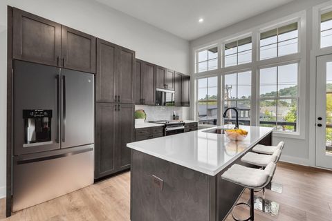 Tiny photo for 574 Pacesetter Place, Chattanooga, TN 37405 (MLS # 1527773)