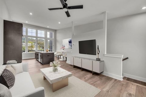 Tiny photo for 574 Pacesetter Place, Chattanooga, TN 37405 (MLS # 1527773)