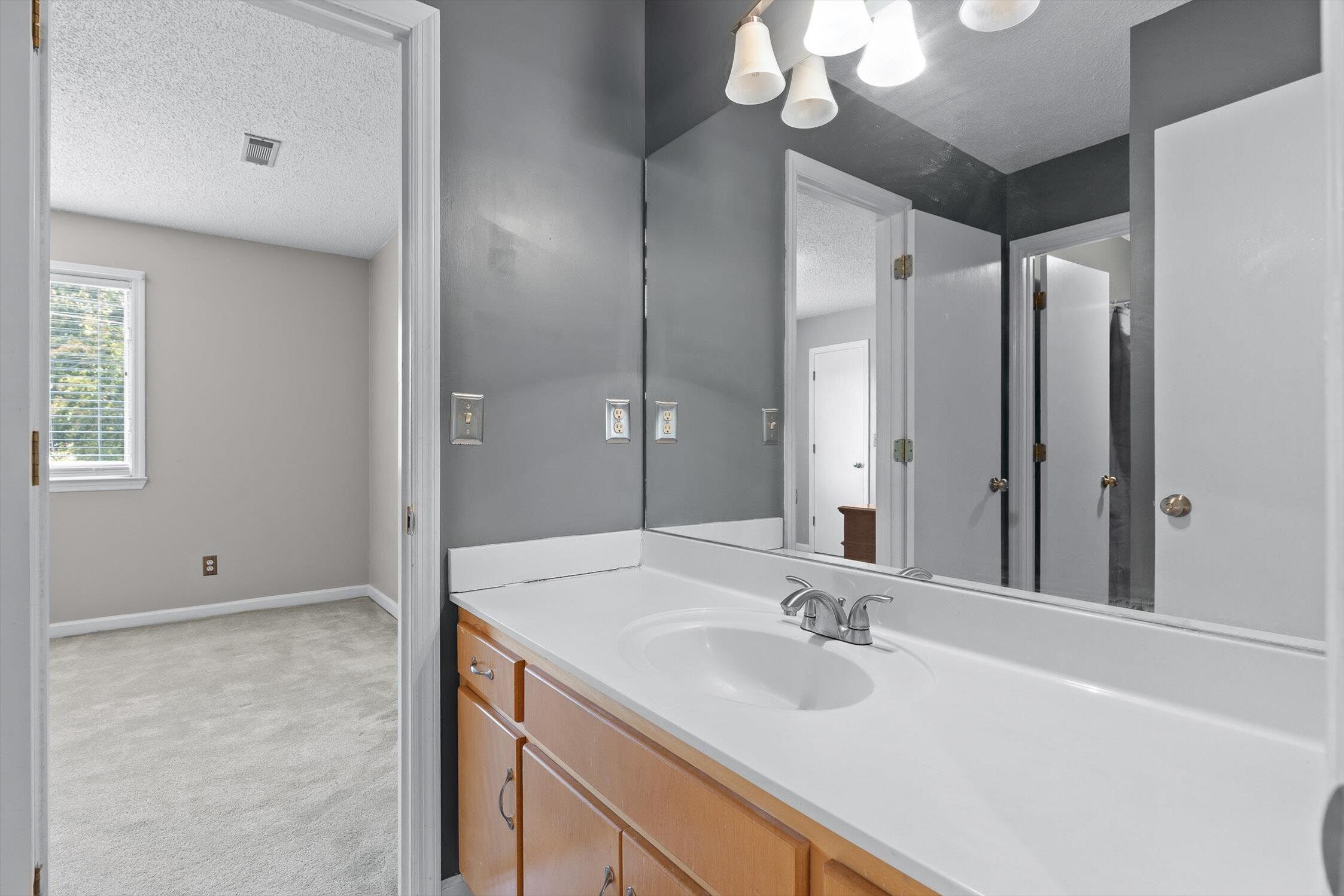 Dalton, Georgia 30721, United States, 3 Bedrooms Bedrooms, ,2 BathroomsBathrooms,Residential,Active,214687