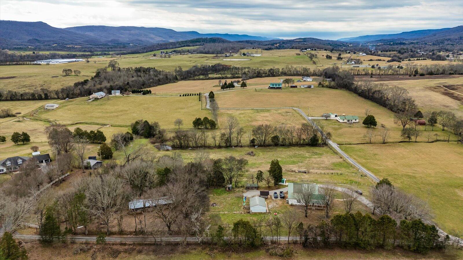 694 Humble Cemetery Road, Pikeville, Tennessee image 42