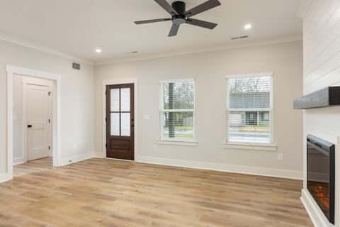 Tiny photo for 5824 Mckinley Street, Chattanooga, TN 37412 (MLS # 1527577)