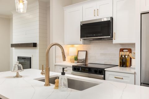 Tiny photo for 5824 Mckinley Street, Chattanooga, TN 37412 (MLS # 1527577)