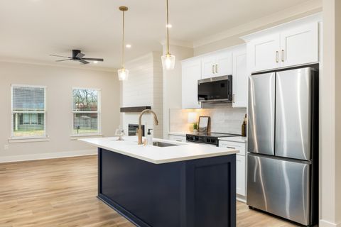 Tiny photo for 5824 Mckinley Street, Chattanooga, TN 37412 (MLS # 1527577)