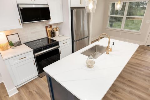 Tiny photo for 5824 Mckinley Street, Chattanooga, TN 37412 (MLS # 1527577)