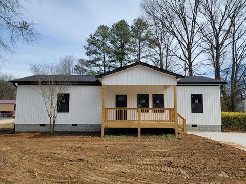 Photo of 1300 W Sherry Drive, Rossville, GA 30741 (MLS # 1528884)