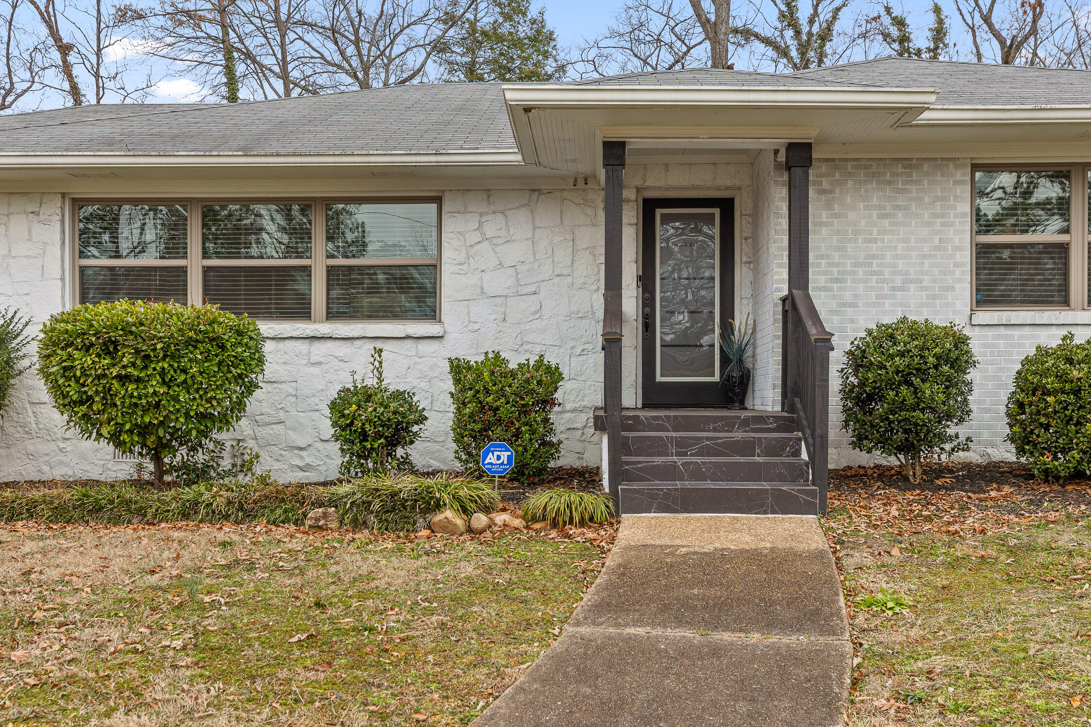 Chattanooga, Tennessee 37412, United States, 3 Bedrooms Bedrooms, ,2 BathroomsBathrooms,Residential,Active,6960