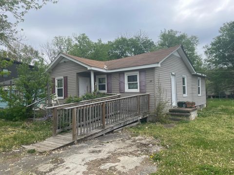 Photo of 1908 S Holly Street, Chattanooga, TN 37404 (MLS # 1531408)