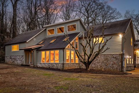 Photo of 6529 Waconda Point Road, Harrison, TN 37341 (MLS # 1528010)