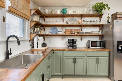 Tiny photo for 1714 Bennett Avenue, Chattanooga, TN 37404 (MLS # 1527514)