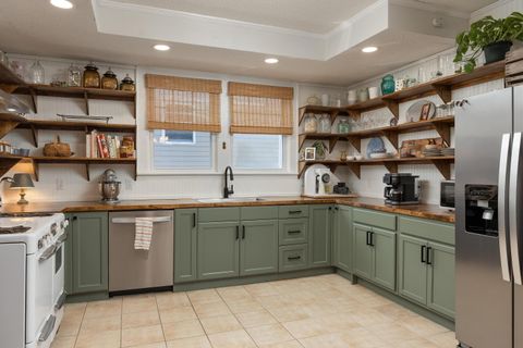 Tiny photo for 1714 Bennett Avenue, Chattanooga, TN 37404 (MLS # 1527514)