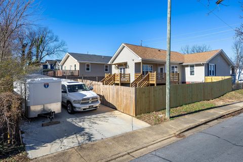 Tiny photo for 1714 Bennett Avenue, Chattanooga, TN 37404 (MLS # 1527514)