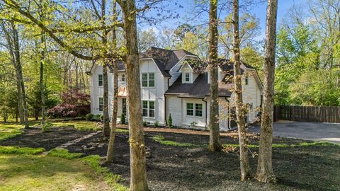 Photo of 32 Cool Springs Road, Signal Mountain, TN 37377 (MLS # 1532571)