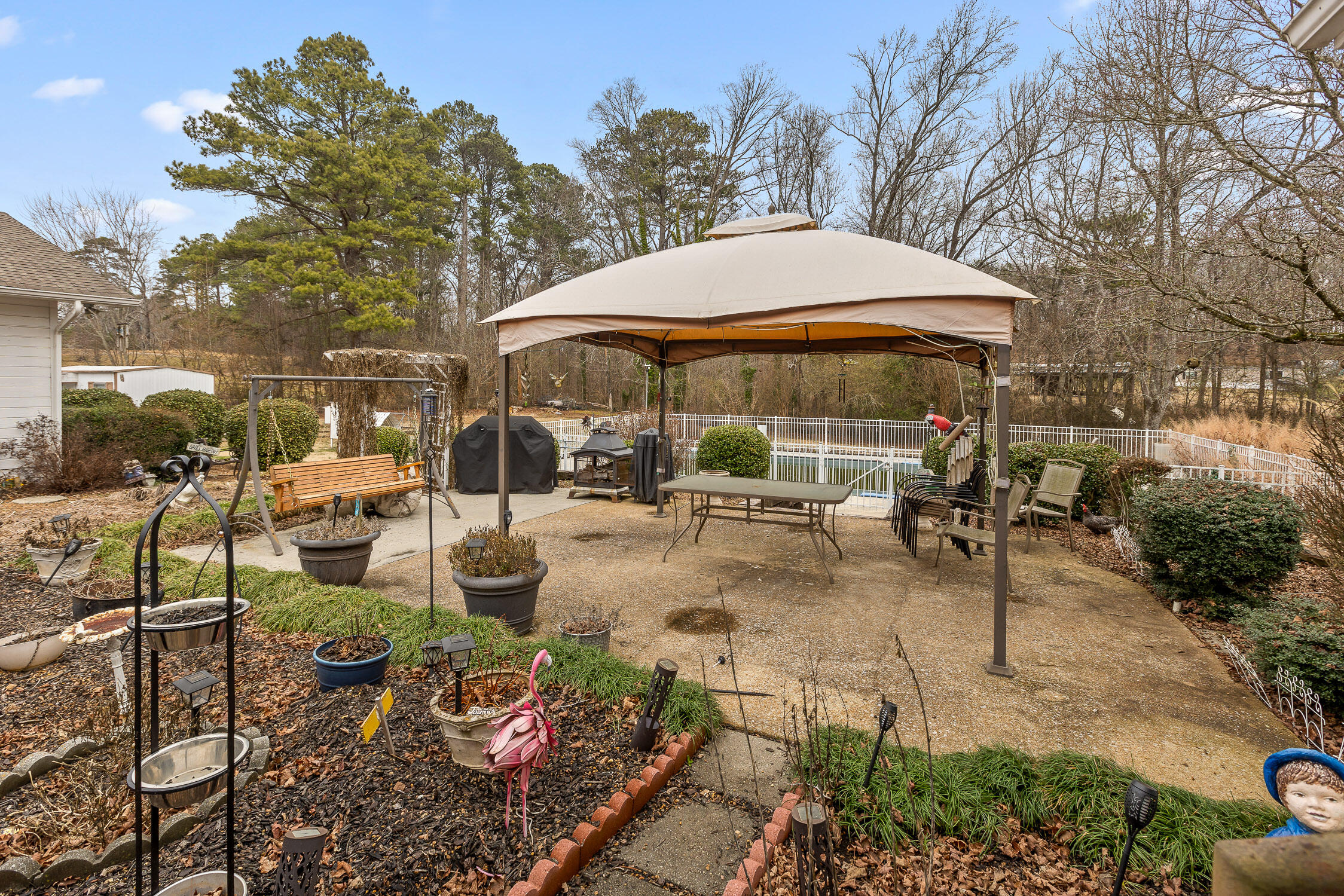 McDonald, Tennessee 37353, United States, 4 Bedrooms Bedrooms, ,2 BathroomsBathrooms,Residential,Contingent,7968