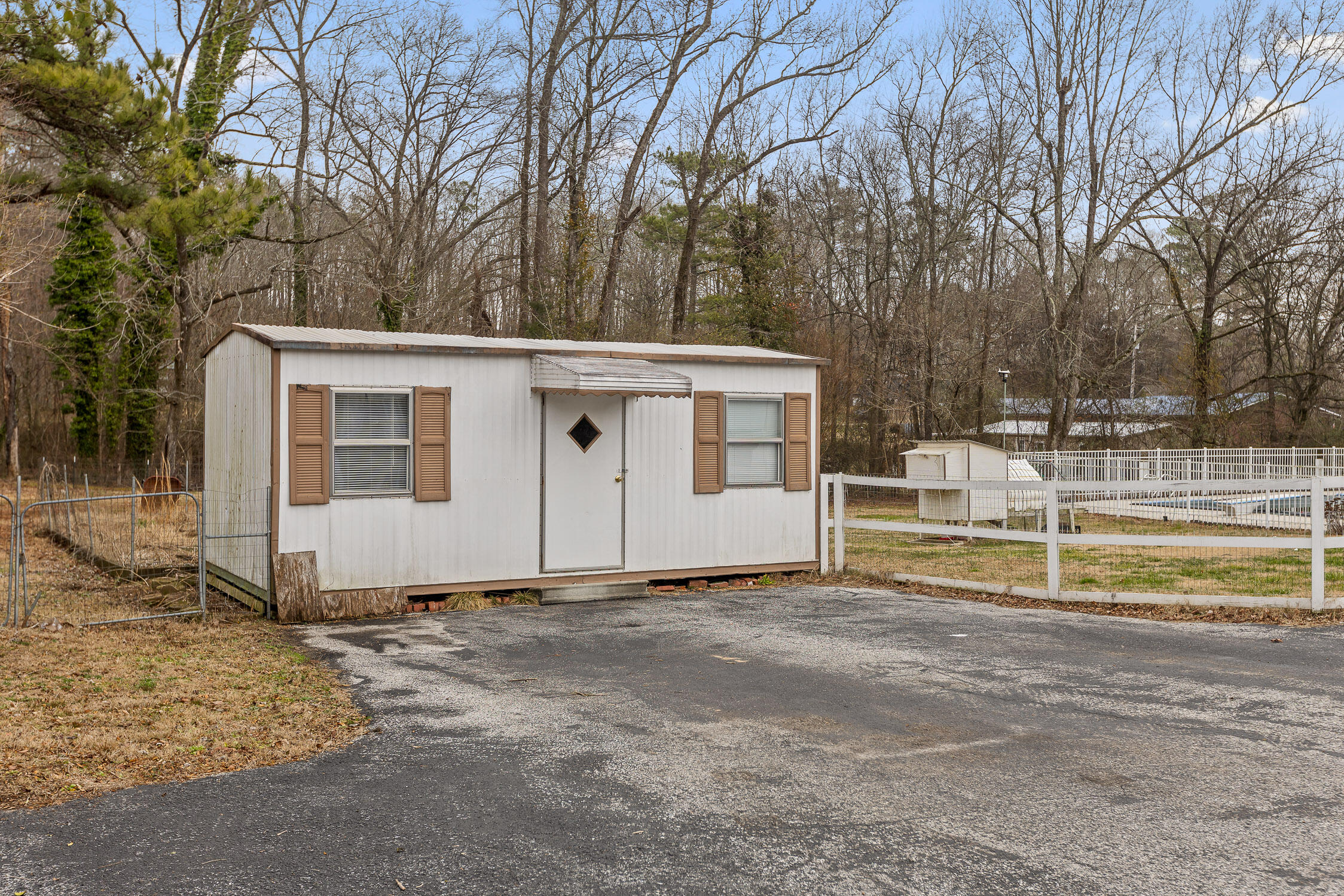 McDonald, Tennessee 37353, United States, 4 Bedrooms Bedrooms, ,2 BathroomsBathrooms,Residential,Contingent,7968