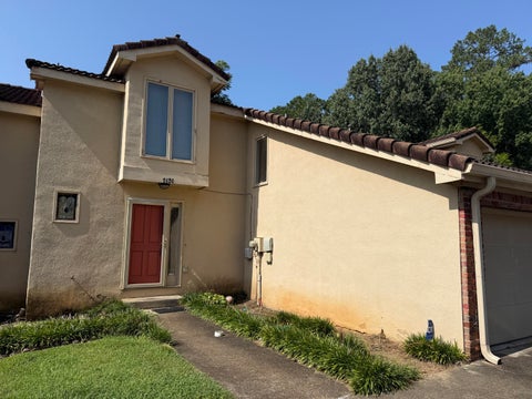 Townhouse For Sale - 2151 Vaden Village Drive<br/> Chattanooga, TN 37421