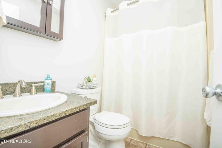 1647 Loudon Highway, Philadelphia, Tennessee image 23