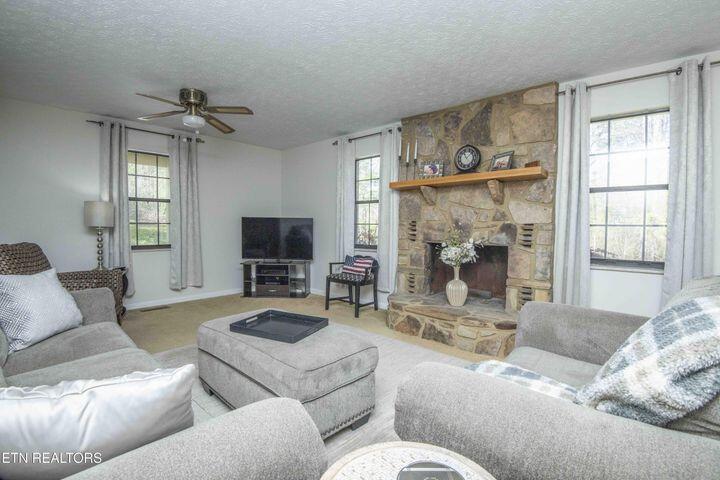 1647 Loudon Highway, Philadelphia, Tennessee image 9