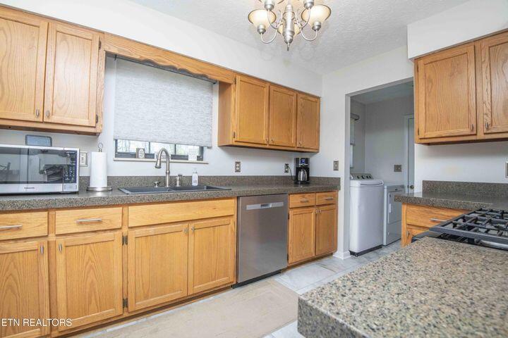 1647 Loudon Highway, Philadelphia, Tennessee image 17