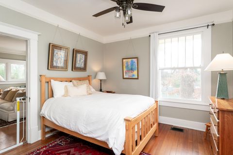 Tiny photo for 1009 Winthrop Street, Chattanooga, TN 37405 (MLS # 1530223)