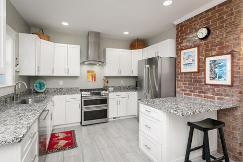 Tiny photo for 1009 Winthrop Street, Chattanooga, TN 37405 (MLS # 1530223)