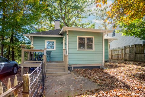Tiny photo for 1009 Winthrop Street, Chattanooga, TN 37405 (MLS # 1530223)