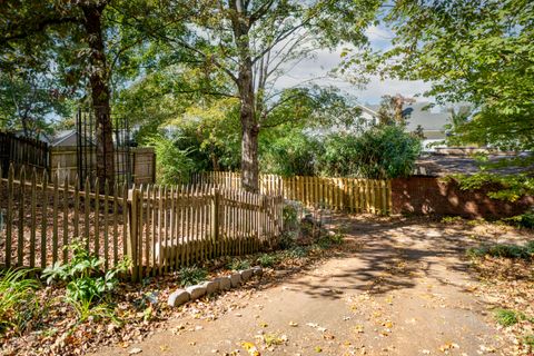 Tiny photo for 1009 Winthrop Street, Chattanooga, TN 37405 (MLS # 1530223)