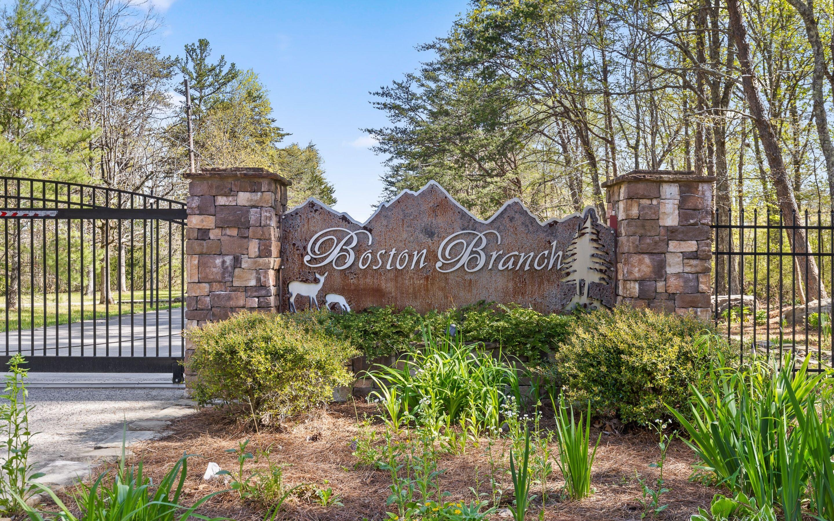 2593 Boston Branch Circle, Signal Mountain, Tennessee image 1