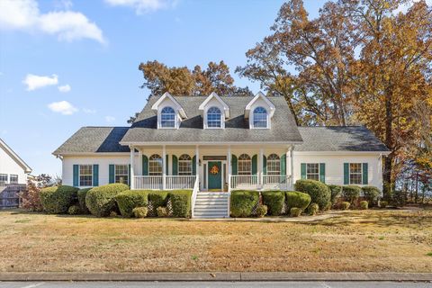 Photo of 2940 Chimney Lake Circle, Soddy Daisy, TN 37379 (MLS # 1524218)