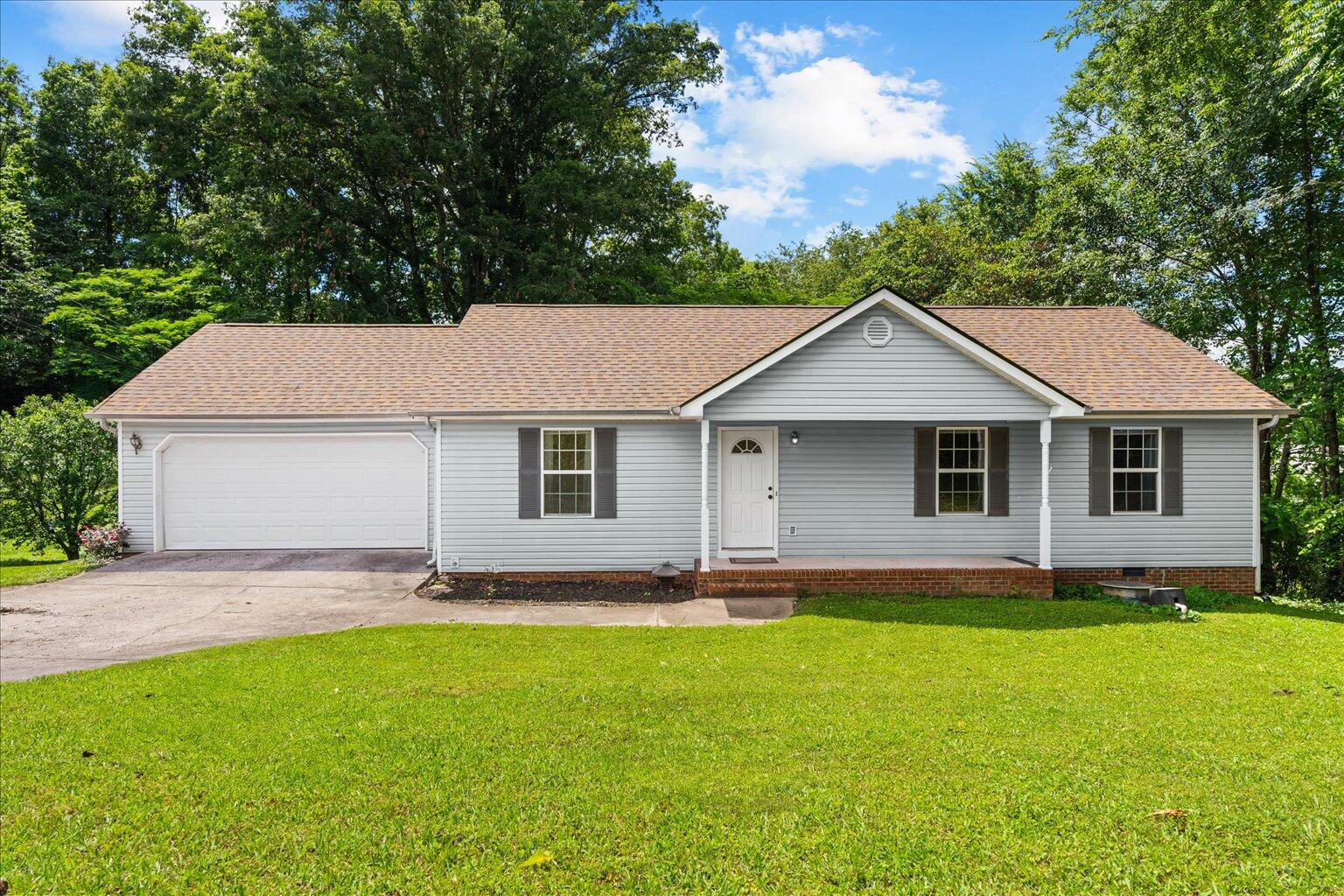 199 Stokely Drive, Chickamauga, Georgia image 2