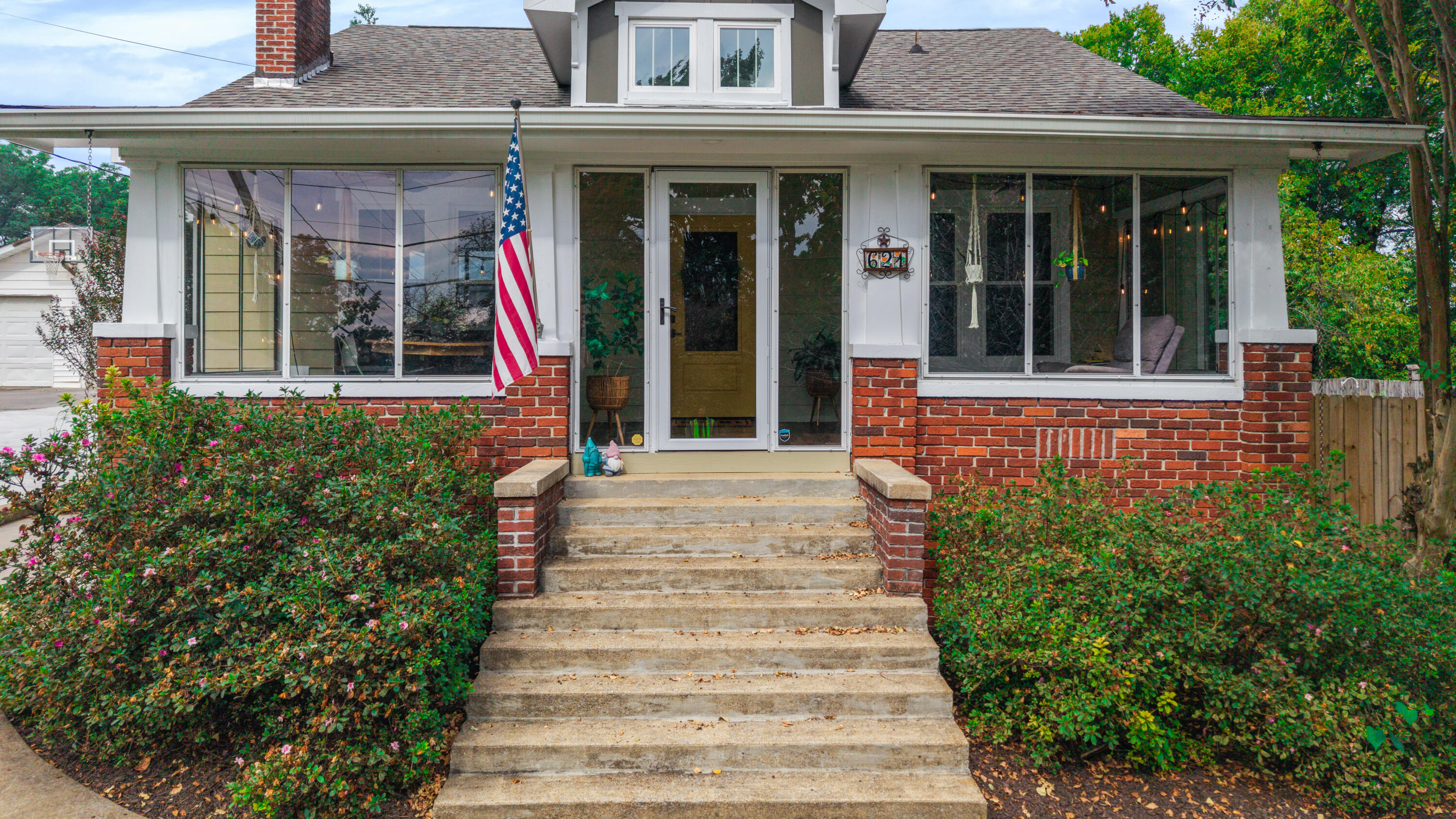 621 Highland Avenue NW
